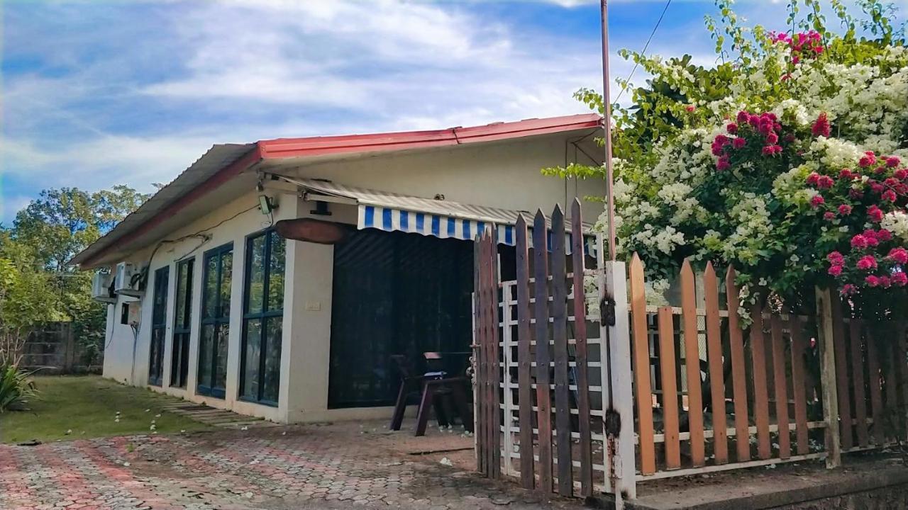 Chalet Ahaz, The Place Of Privacy With Outside Sitting Karjat Exteriér fotografie